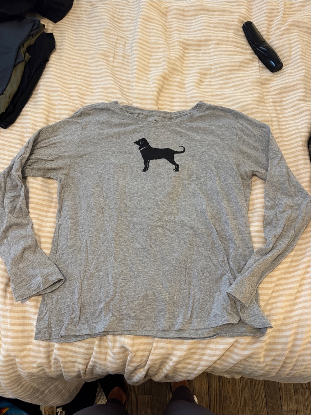 The Black Dog Gray Long-Sleeve Tee with Black Dog Graphic